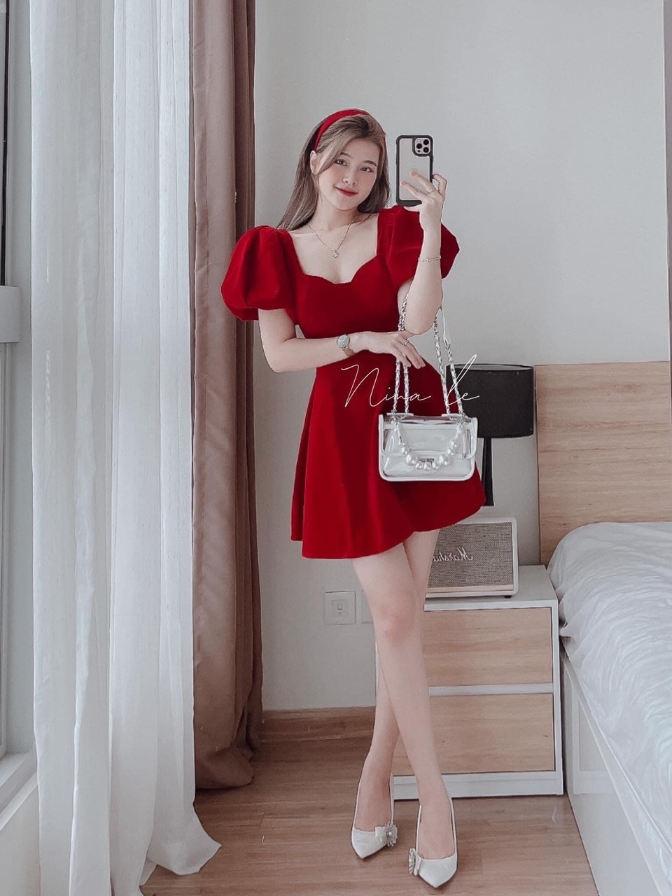 Đầm nhung đỏ cổ vuông có cúp ngực siêu xinh, Đầm nhung váy cup khuôn ngực tay phồng xòe nhung tiểu thư
