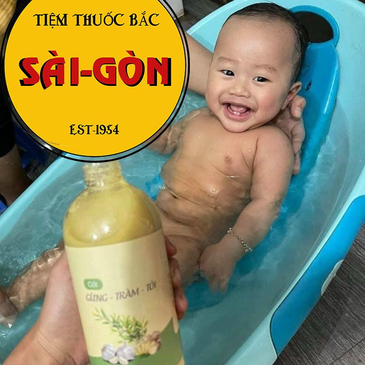 Cốt gừng tràm tỏi tắm bé - chai 600ml