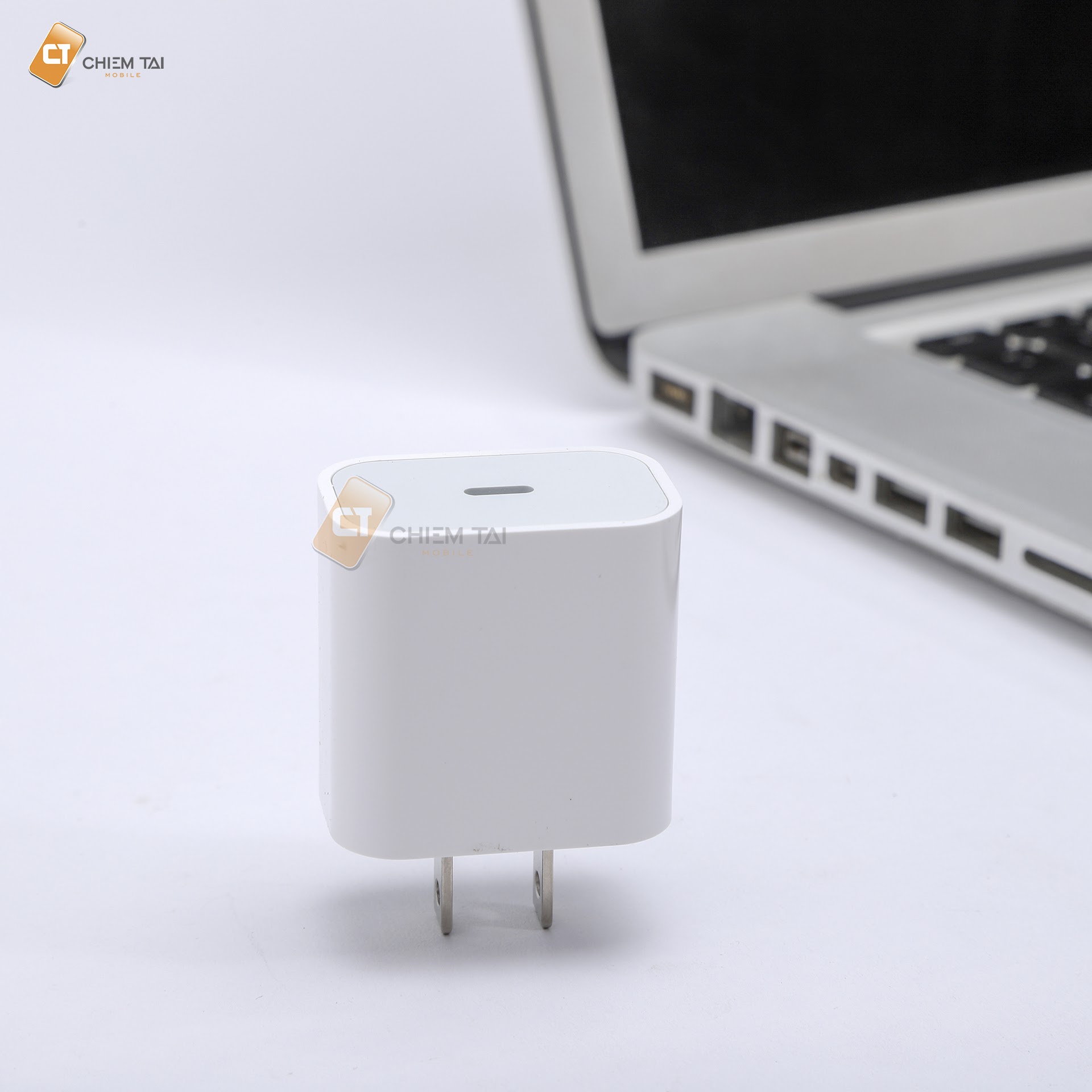 [HCM]Cốc sạc nhanh 20W iPhone 12 (linh kiện)