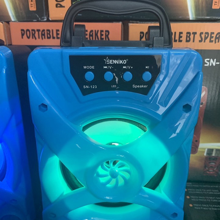 Loa bluetooth xách tay hs16 có led