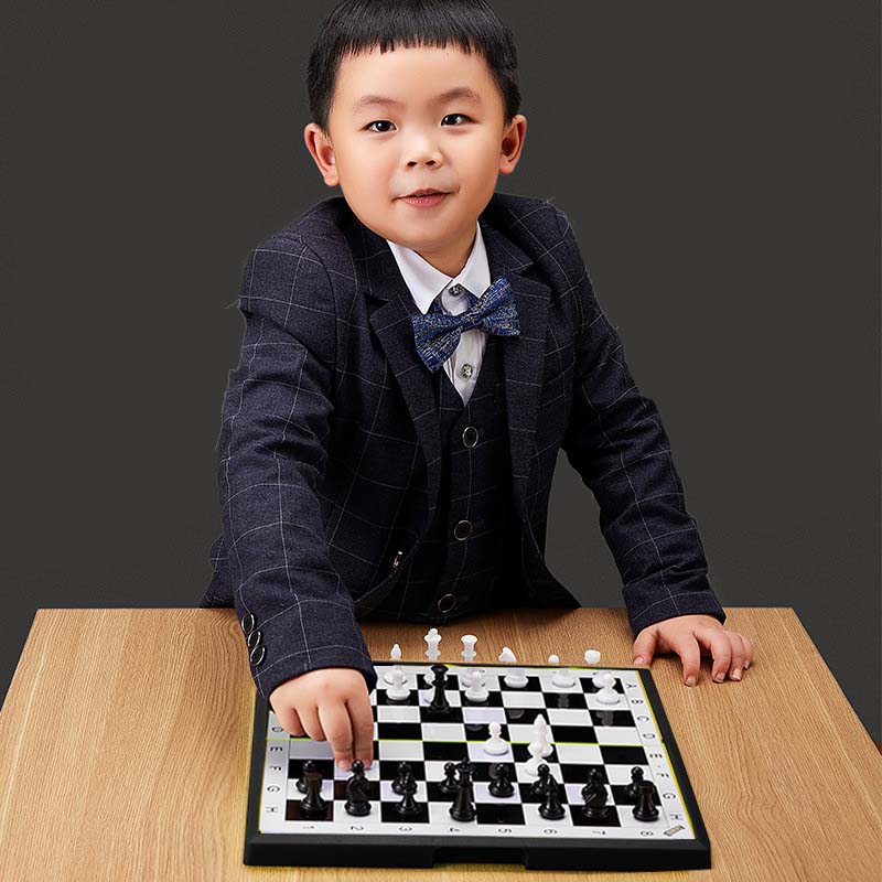 Đồ chơi cờ vua nam châm mini mới nhất 2022