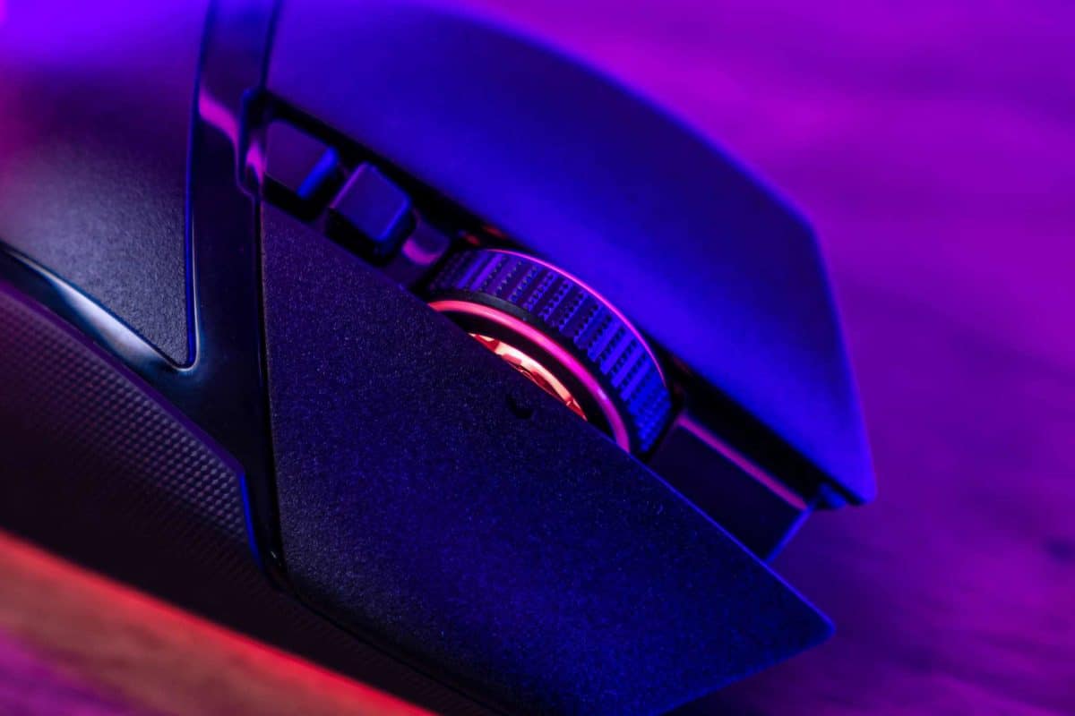 Chuột Razer Basilisk V3 Pro + Mouse Dock Pro | Hàng chính hãng