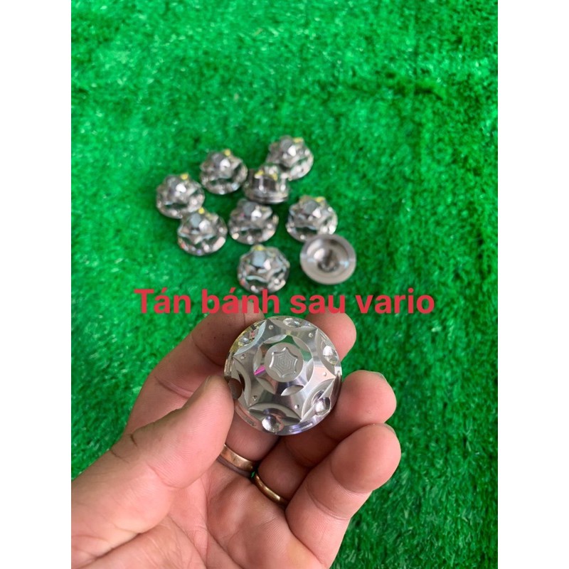Tán bánh sau inox 304 cnc vario & click