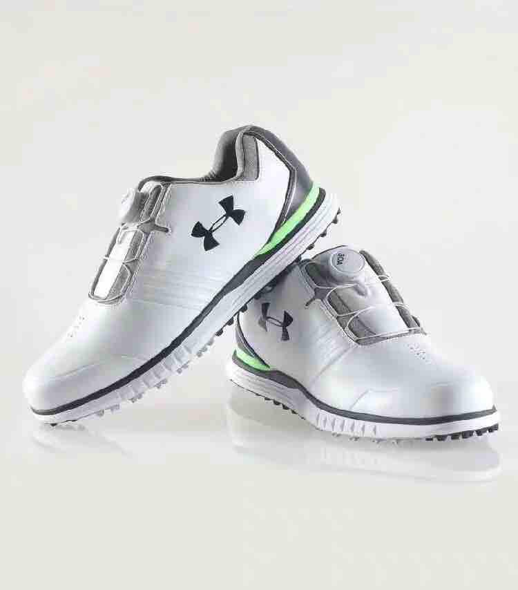 Giầy golf Under đế bằng