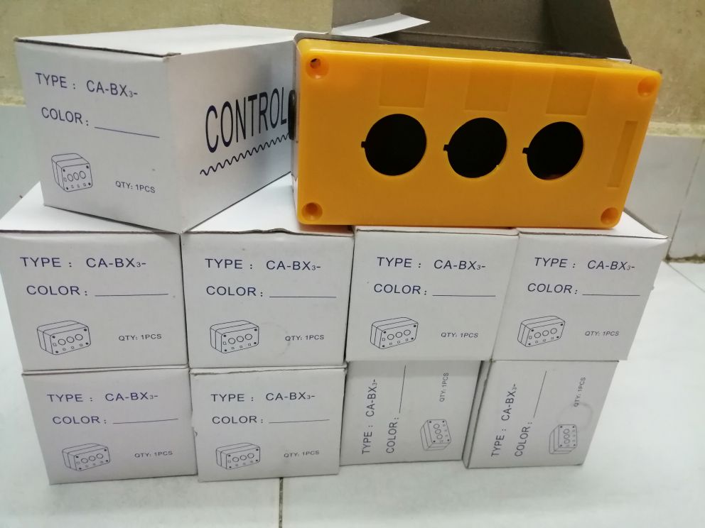Hộp công tắc nút nhấn 1 lỗ 2 lỗ 3 lỗ 4 lỗ phi 22