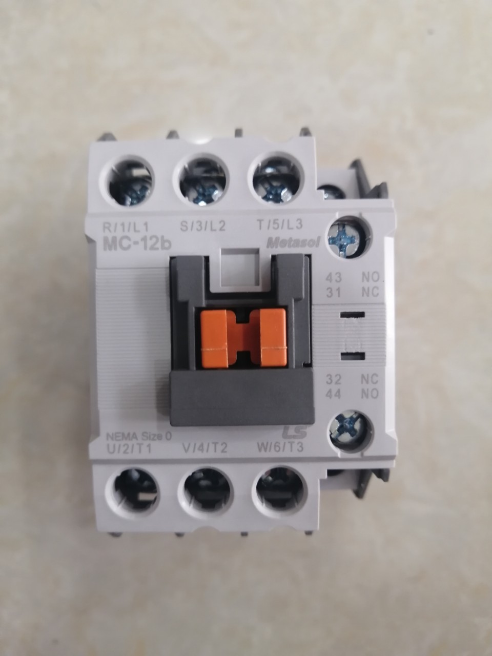 Khởi Động Từ (Contactor) LS chính hãng MC-12b 3P 12A Coil 220VAC