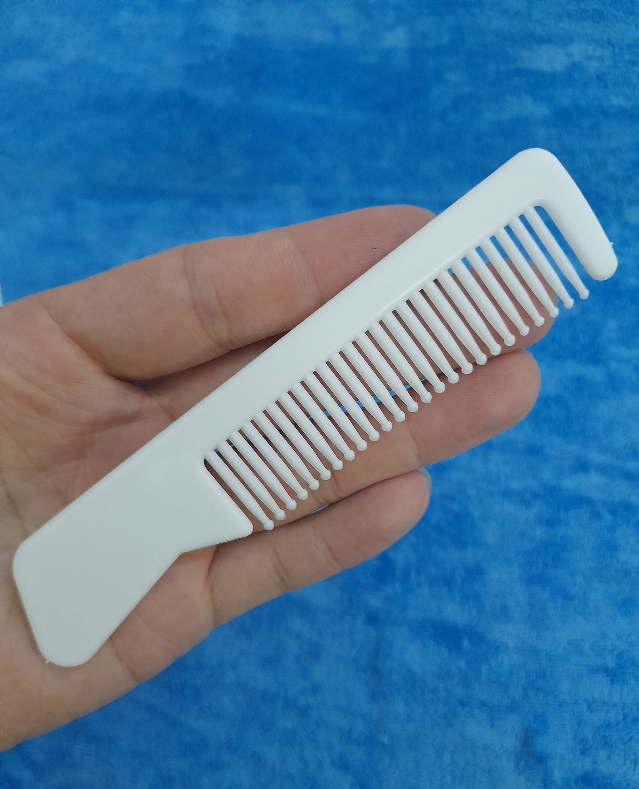 lược chảy tóc dùng trong khách sạn nhà nghỉ bỏ tóc tiện lợi