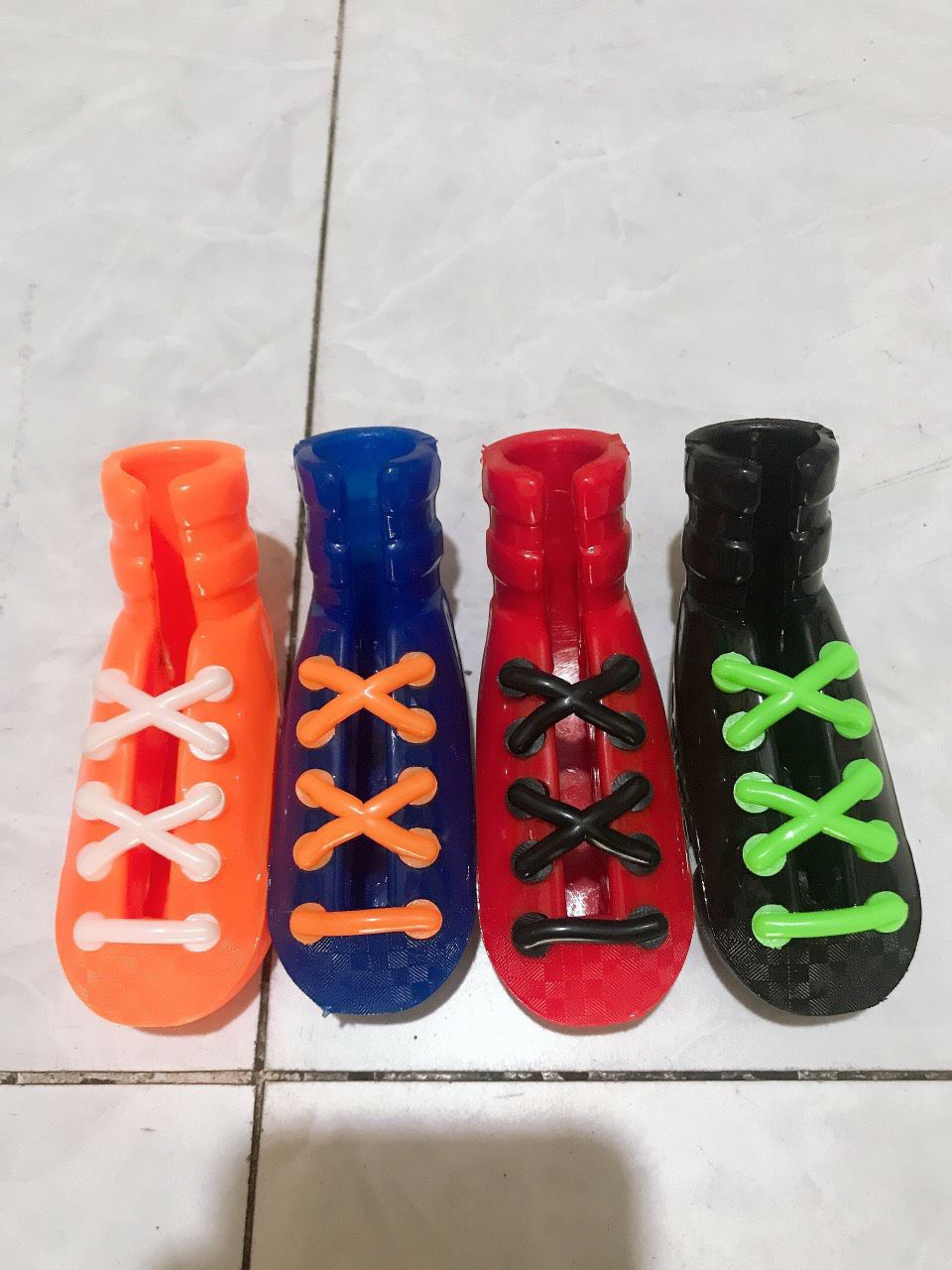 [HCM]bọc chân chống hình chiếc giày mẫu mới