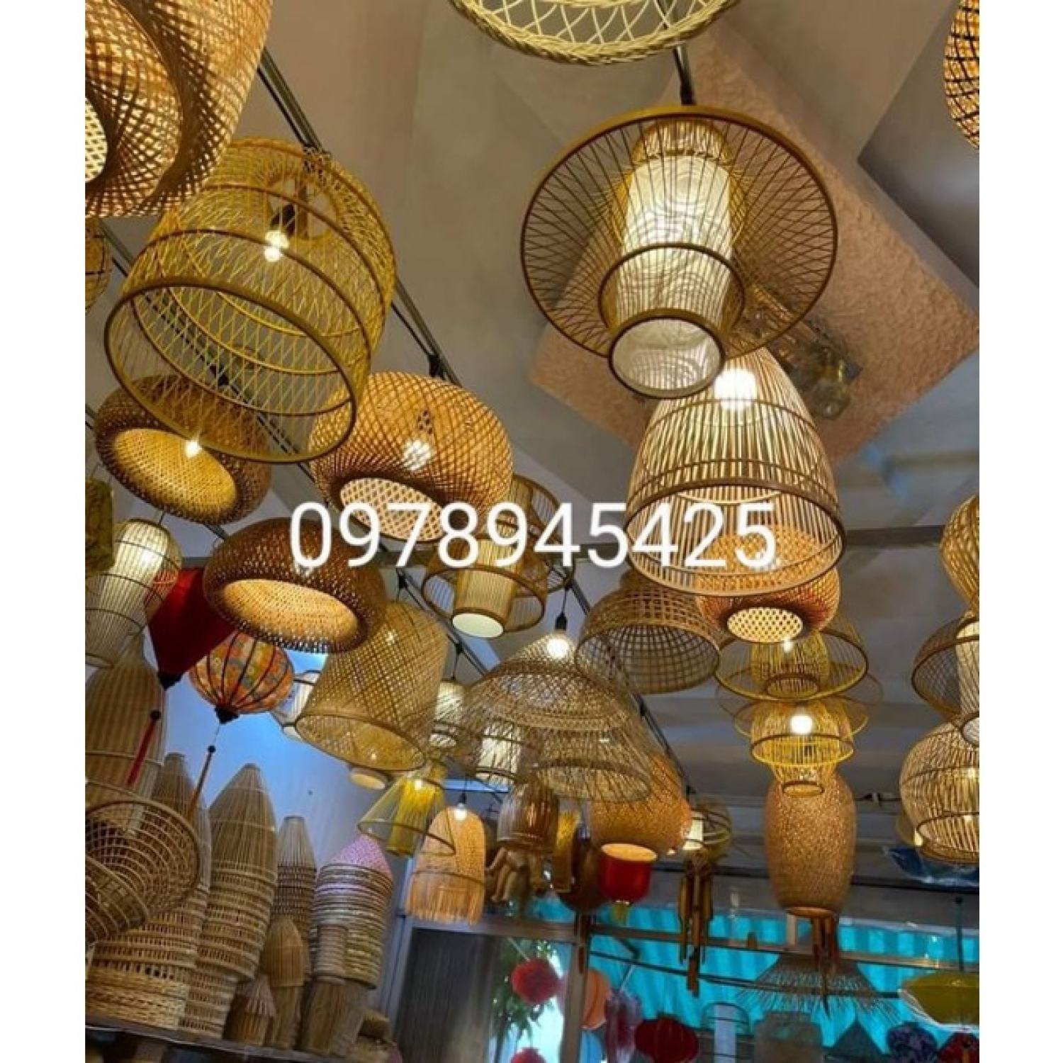 Bán sỉ đèn lồng mây tre đèn thả mây tre đèn tre LH shop tư vấn