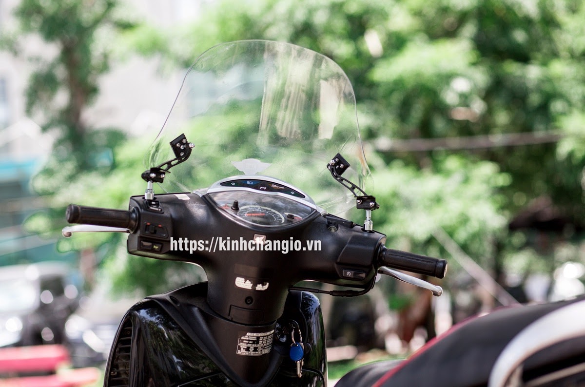 Kính Chắn Gió Xe FUTURE - KC100FT