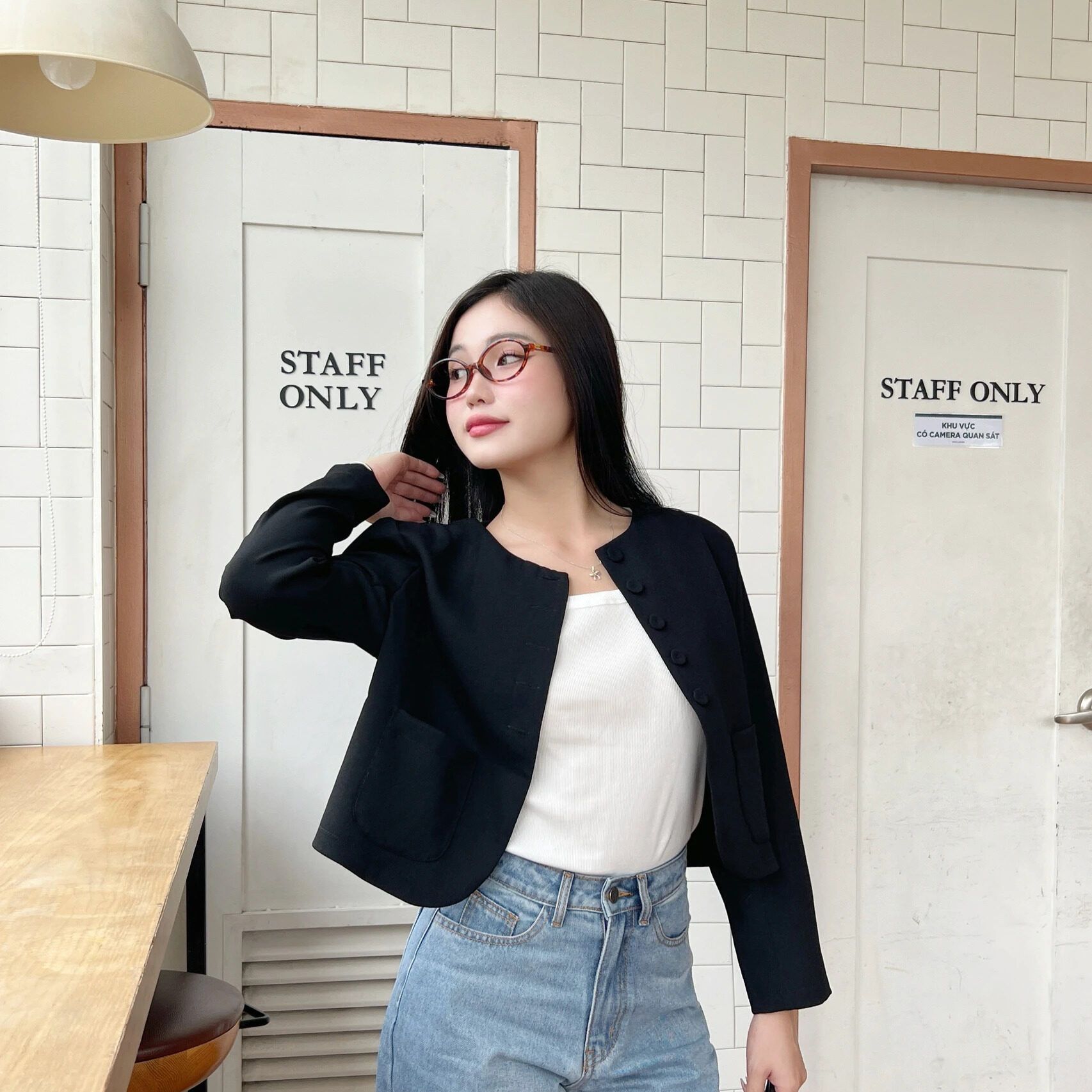 Áo khoác nữ tay dài dáng Croptop Cropped Jacket Maxy Workshop