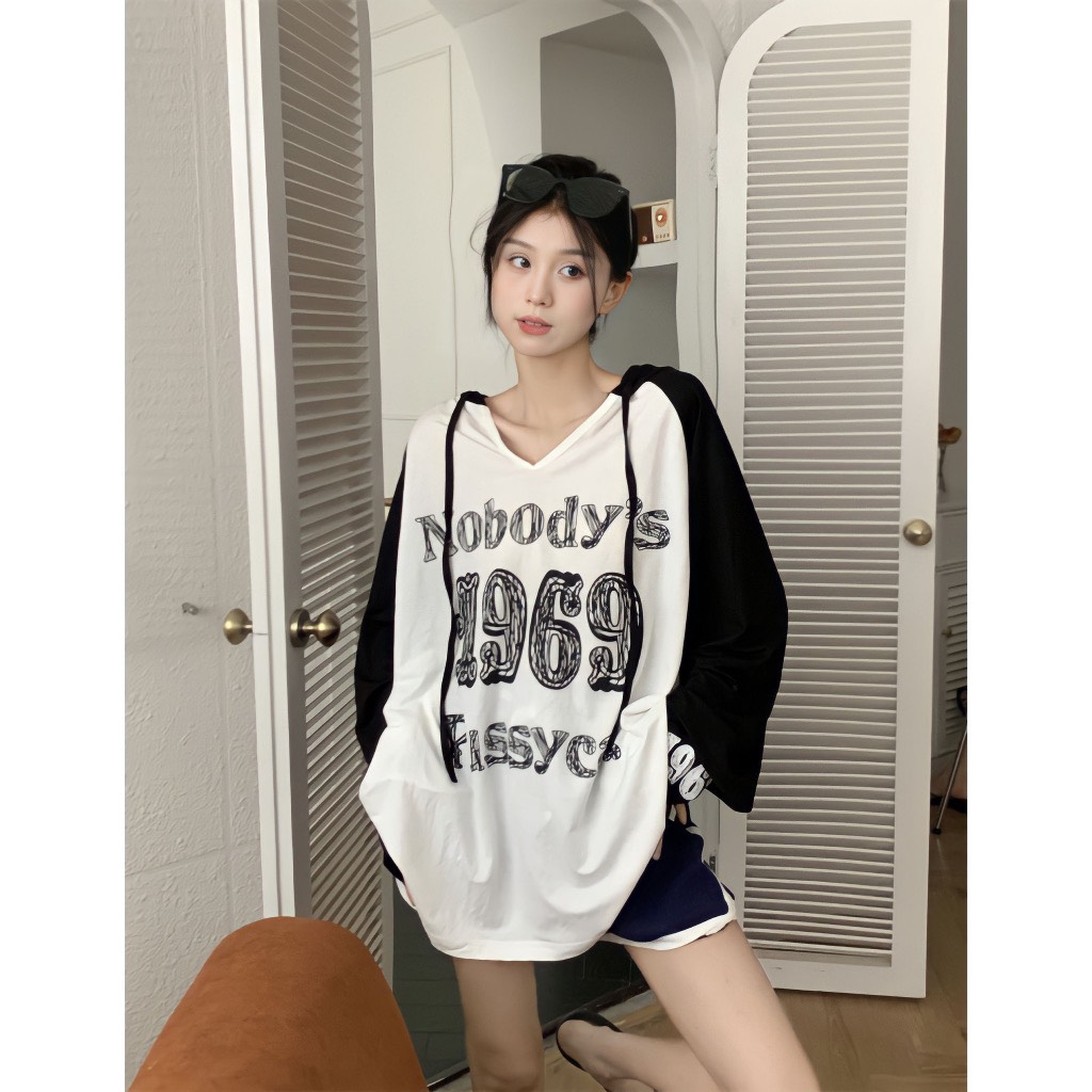 Áo hoodie nữ vải chun giấy nobody 1969 áo thun nữ cổ v in chữ tay phối màu
