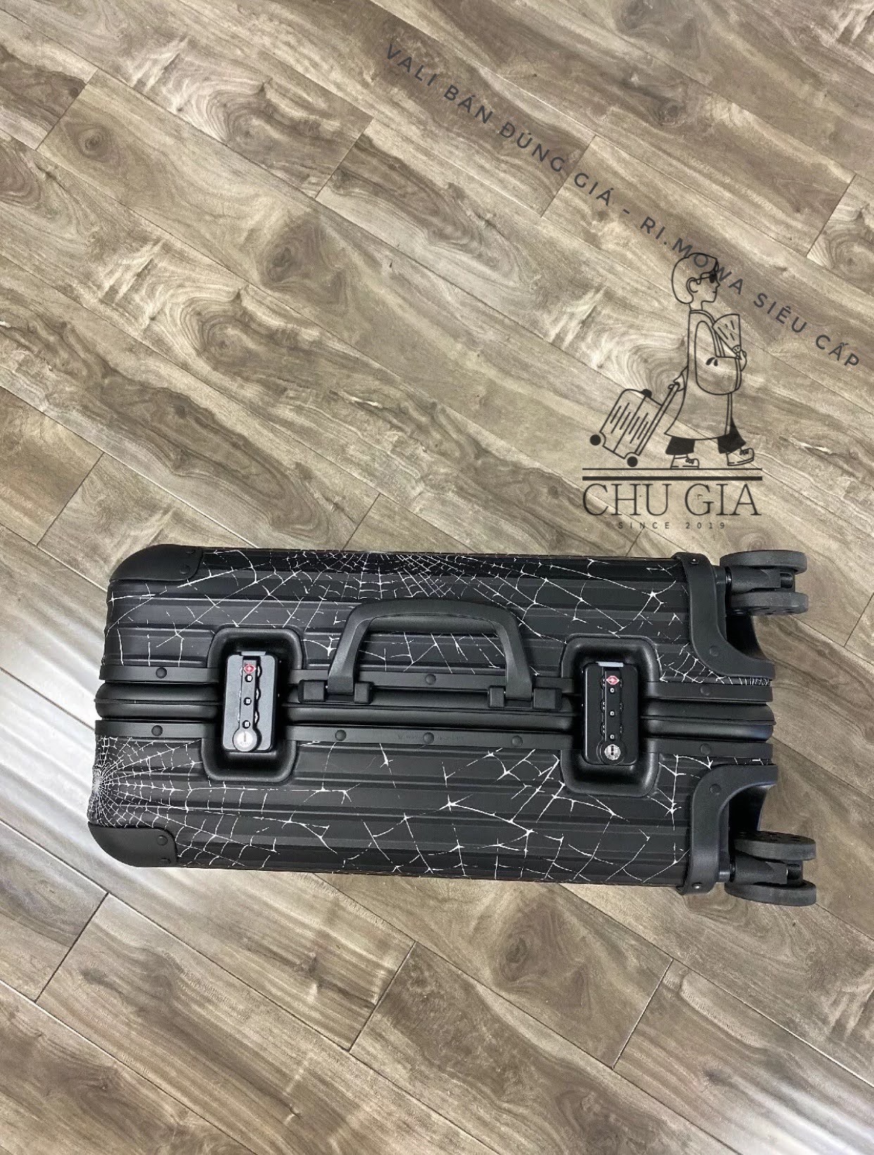 Vali Cao Cấp Rimowa Supreme 2021