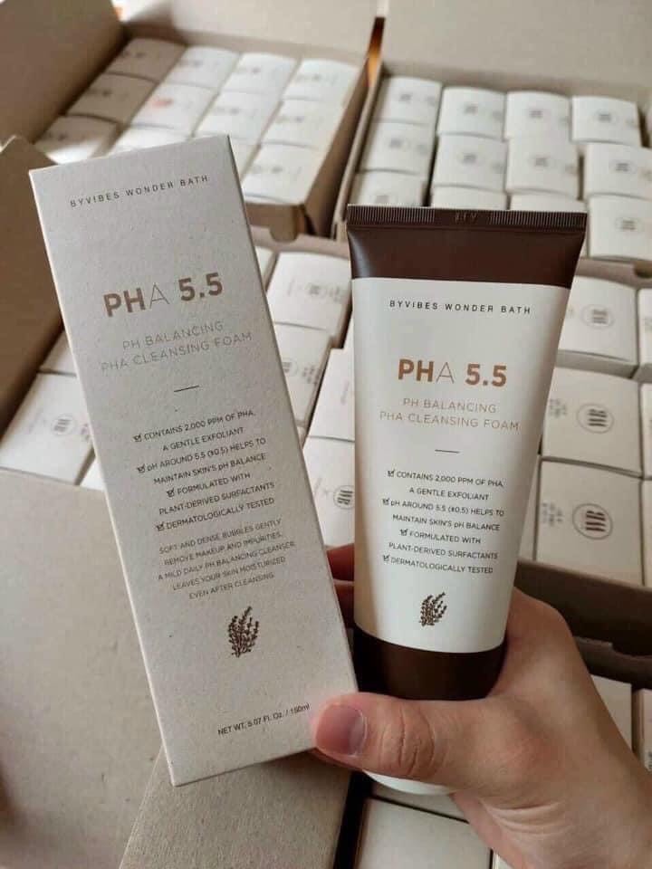 Sữa Rửa Mặt Byvibes Wonder Bath PH Balancing PHA Cleansing Foam