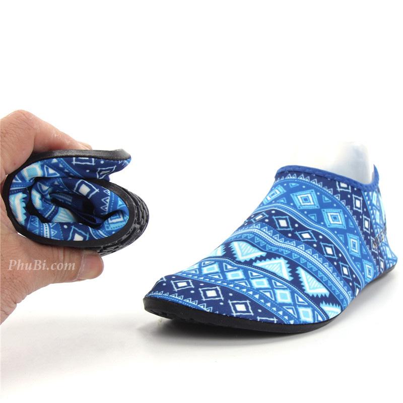 Beach shoes