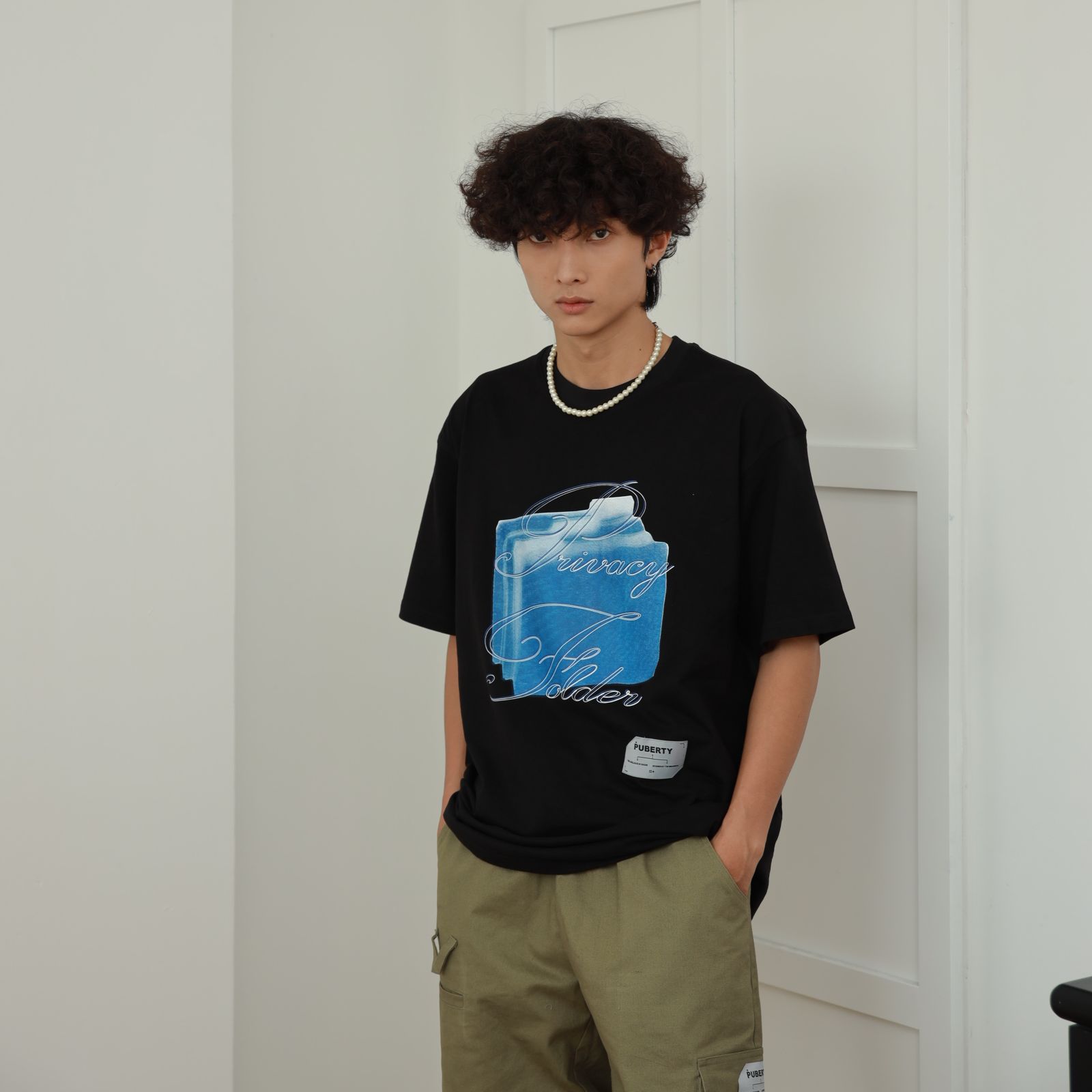 Áo thun PUBERTY PRIVACY FOLDER/ Màu Kem, Đen, Hồng