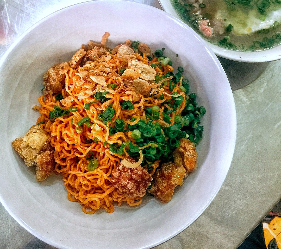 Mì Ăn Liền - Mì Trộn Yeul Vị Gà Cay Otoki 70g