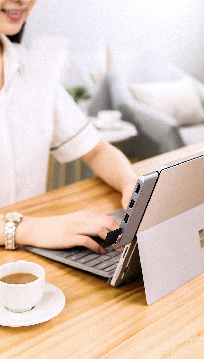 Cổng chuyển gắn Surface Pro 4,5,6 Ugreen 70338