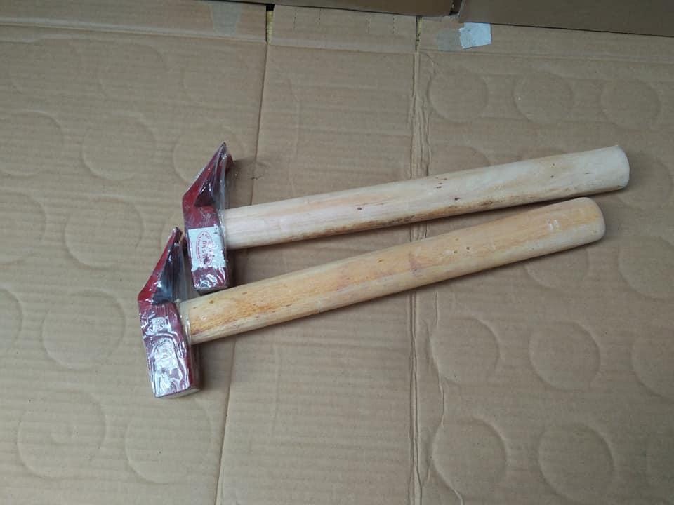 búa đóng đinh cán gỗ 350gr