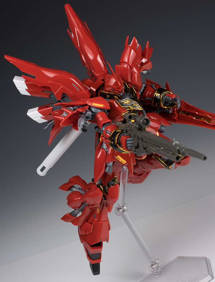 Mô hình Gundam Bandai RG Sinanju
