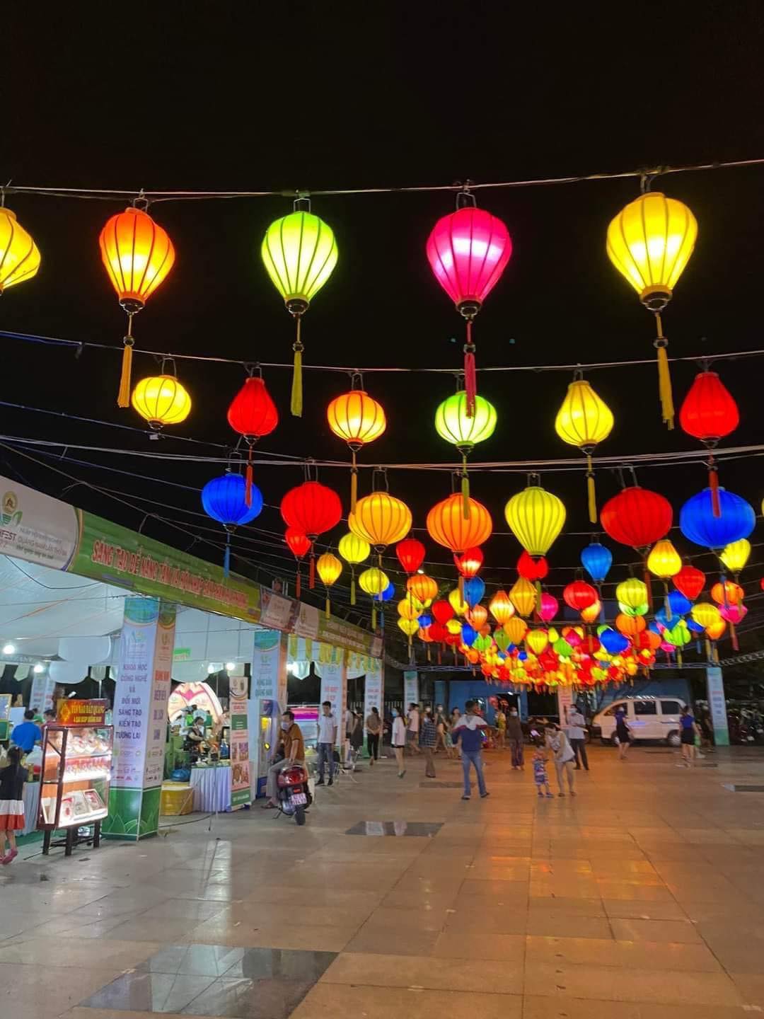 Combo 10 đèn lồng vải phi trơn 30cm đủ kiểu đủ màu