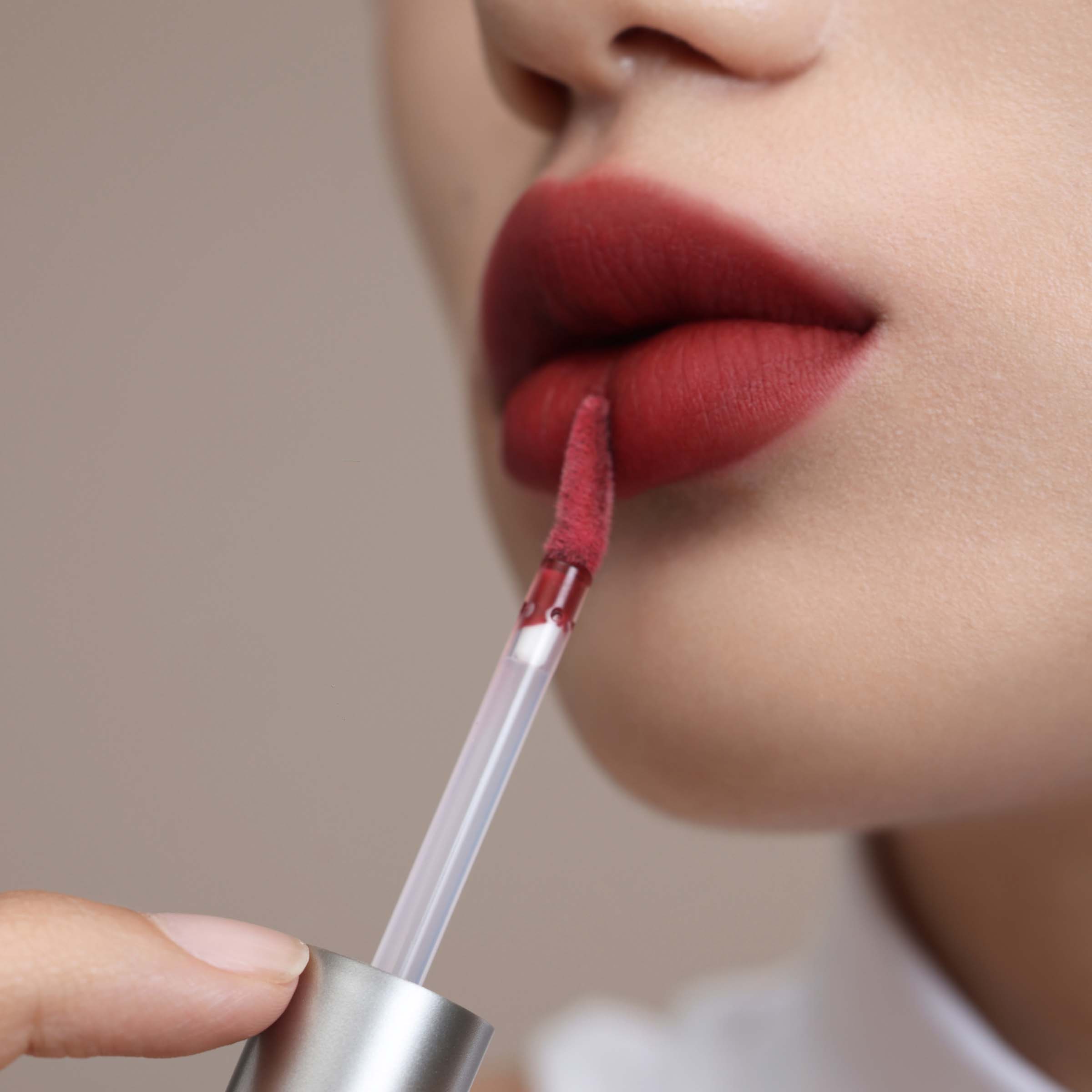 [ INTO YOU ] Son Kem Nhung Lì Espresso Lip Matt 2.2g