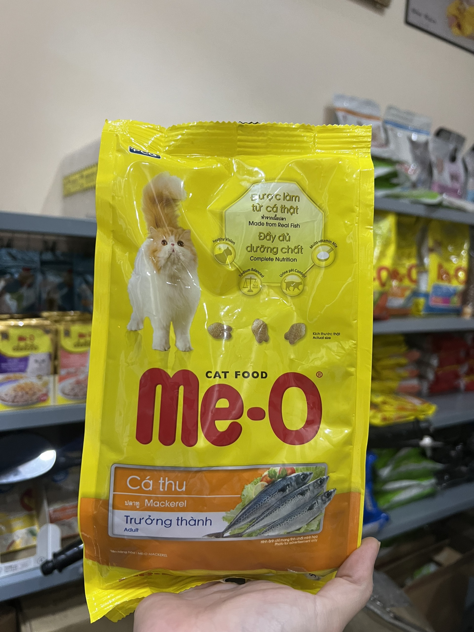 [HCM] Thức ăn hạt Me-O cho mèo lớn gói 350g