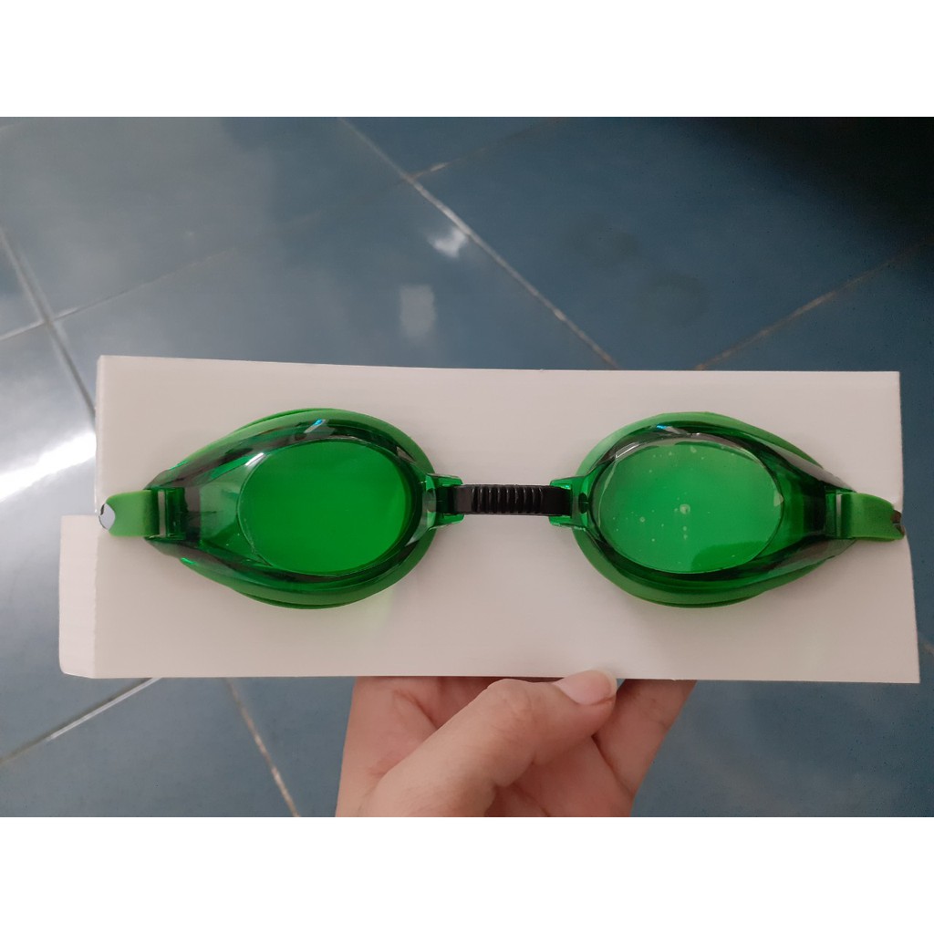 Kính bơi cho bé giá rẻ (quà tặng từ sữa Milo)