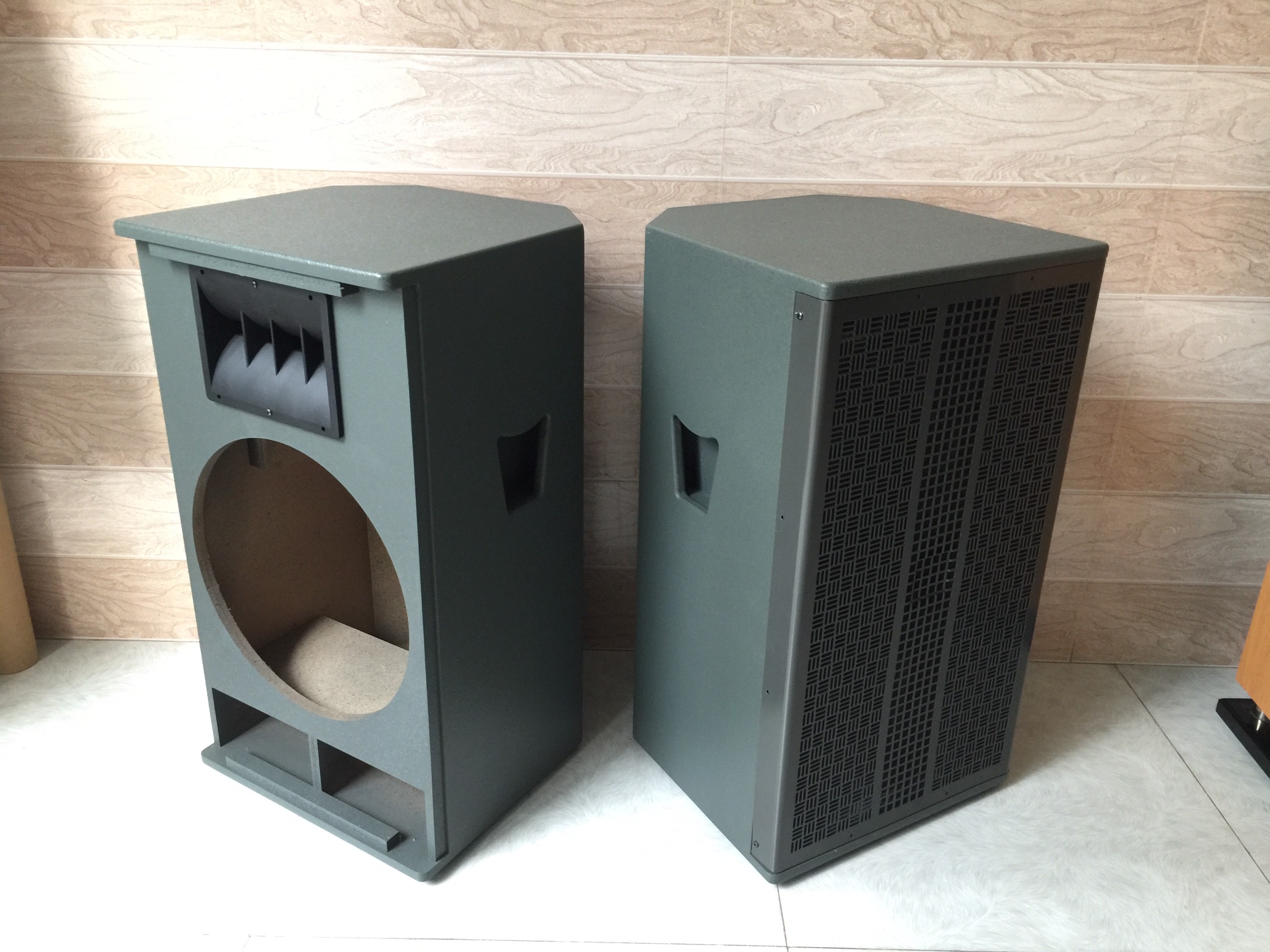Vỏ thùng loa 4 tấc họng Array