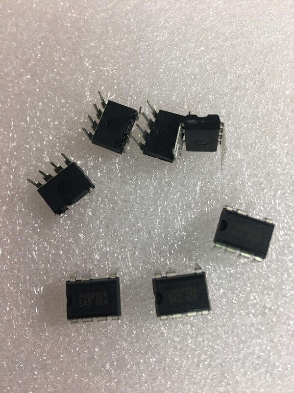 Ic nguồn BM2P034 mới, chính hãng.