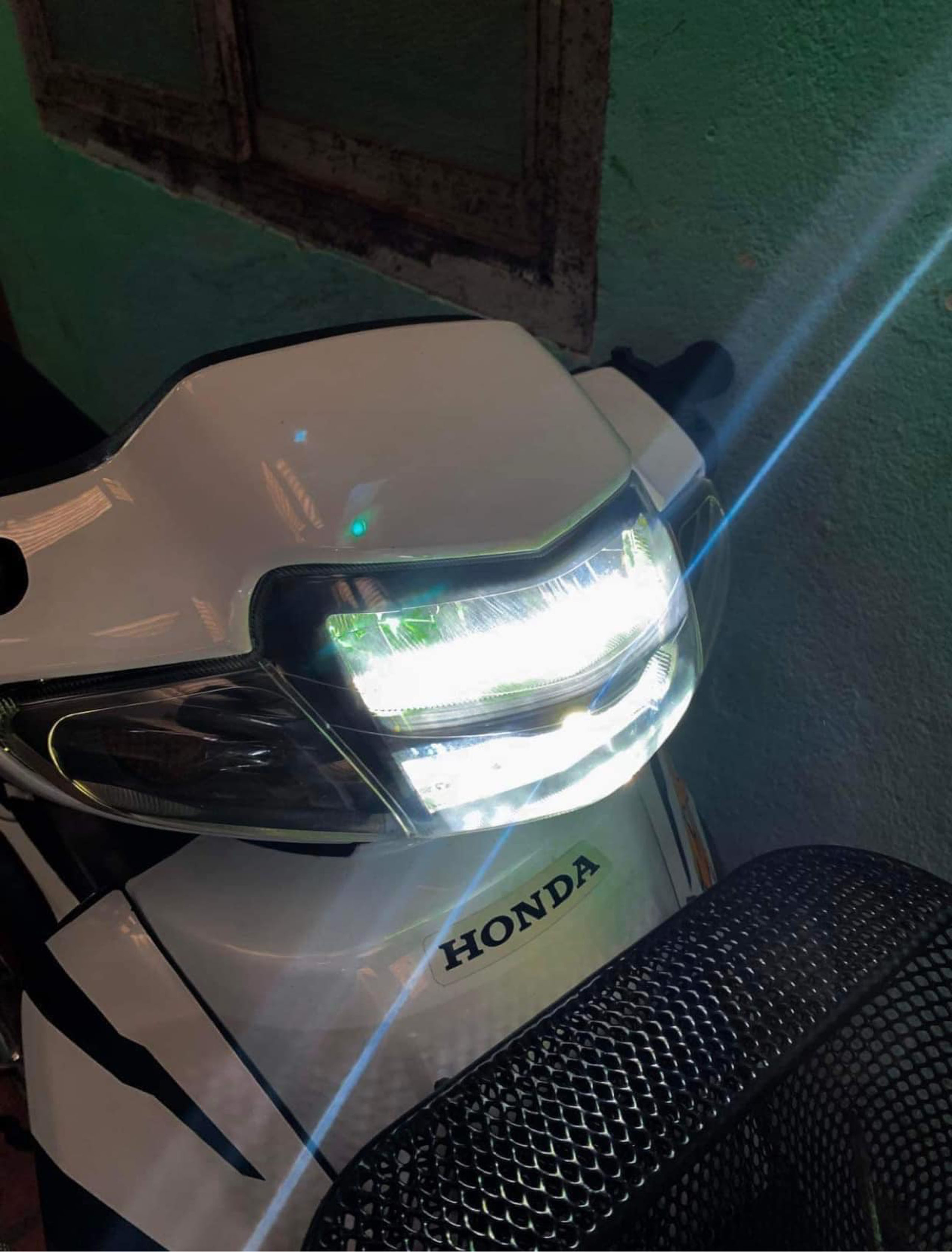 Two-layer small wave LED headlight, ZX, wave Alpha.