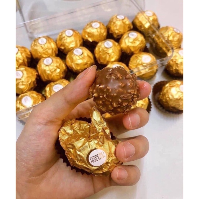Date 06/26   Socola Ferrero Rocher hộp 30 viên Ý