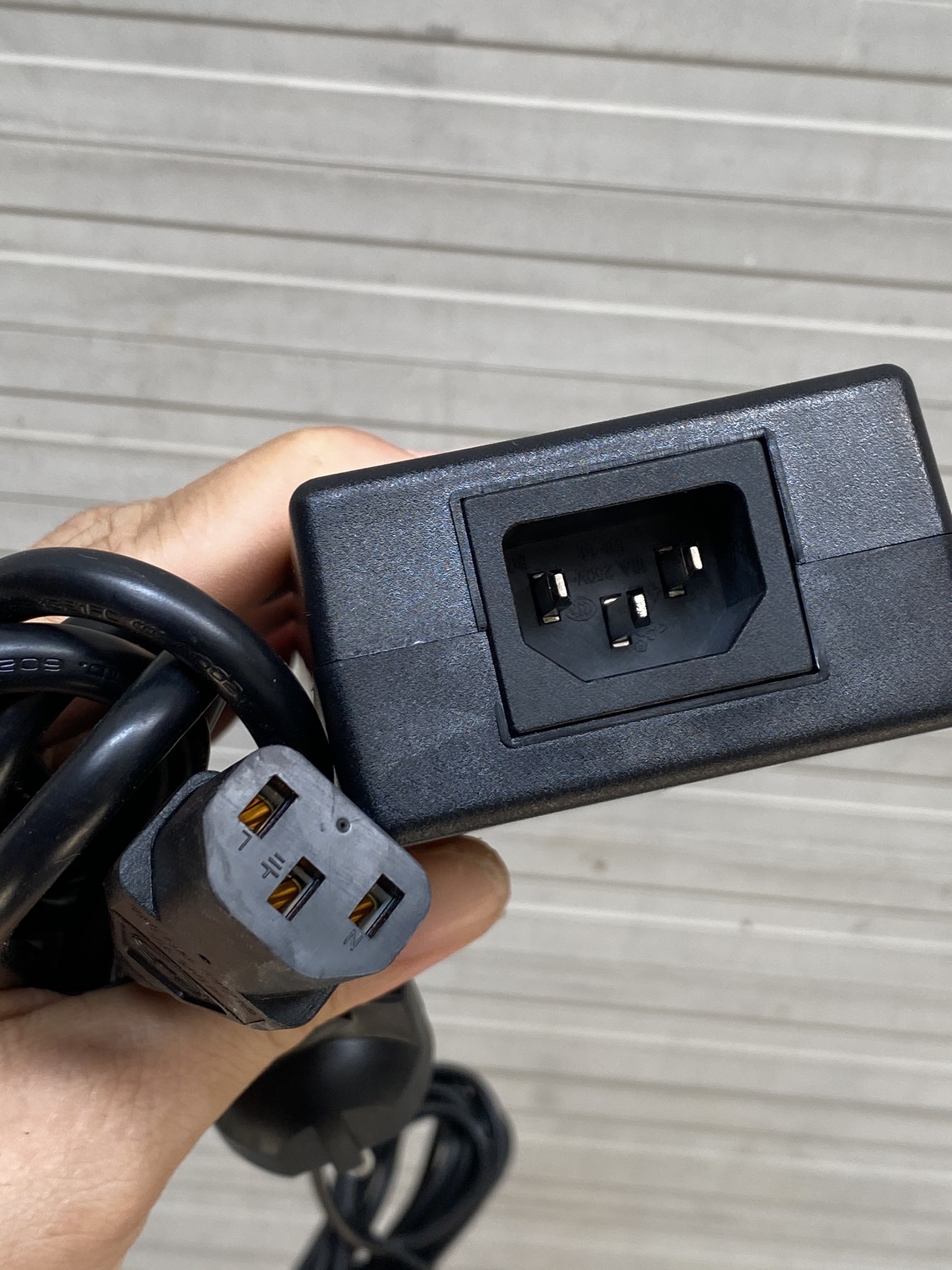 Adapter nguồn 51V 1.25A chính hãng cho Switch POE