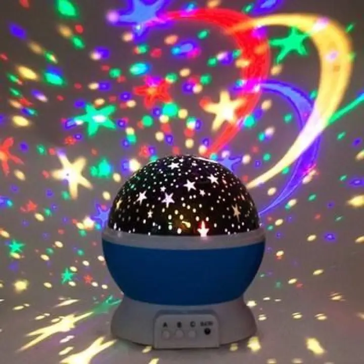 ⭐Đèn xoay bầu trời trăng sao Đèn chiếu sao bầu trời tự xoay 360 độ Đèn LED  chiếu với khung cảnh bầu trời đầy sao Đèn LED Máy Chiếu Bầu Trời Đêm