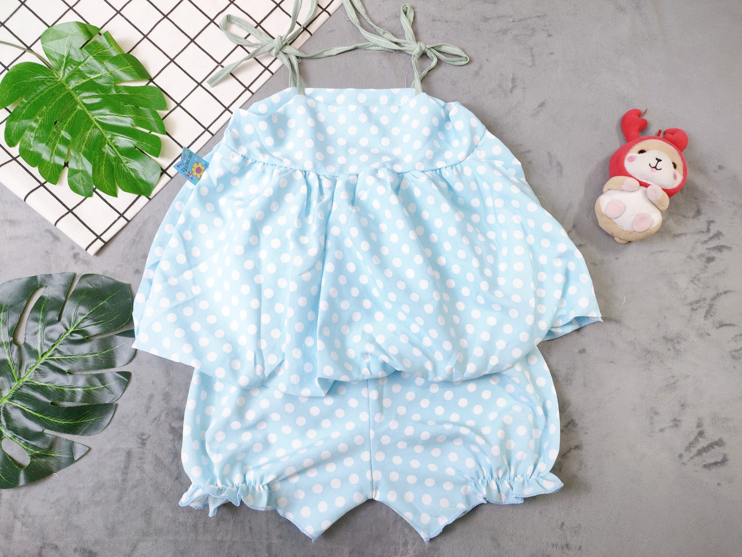 Bộ Lụa  Xếp Li Cột Dây Bé (6-18kg) (giao màu ngẫu nhiên)