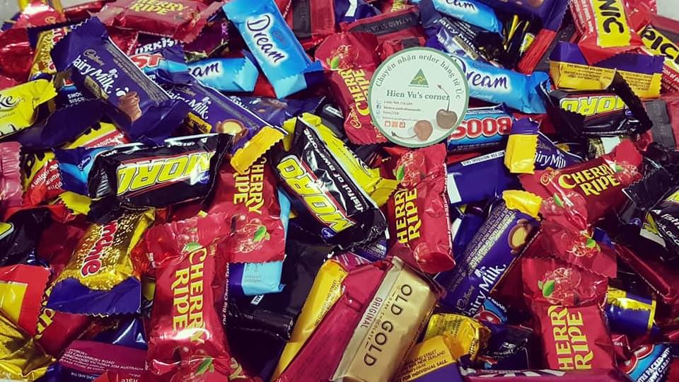 [HCM]CADBURY FAVOURITES CHOCOLATE  - sôcôla Úc - FLAKE - 100g