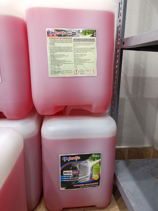 DUNG DỊCH RỬA XE KHÔNG CHẠM EKOKEMIKA ITALY - BIO 20 - 20L