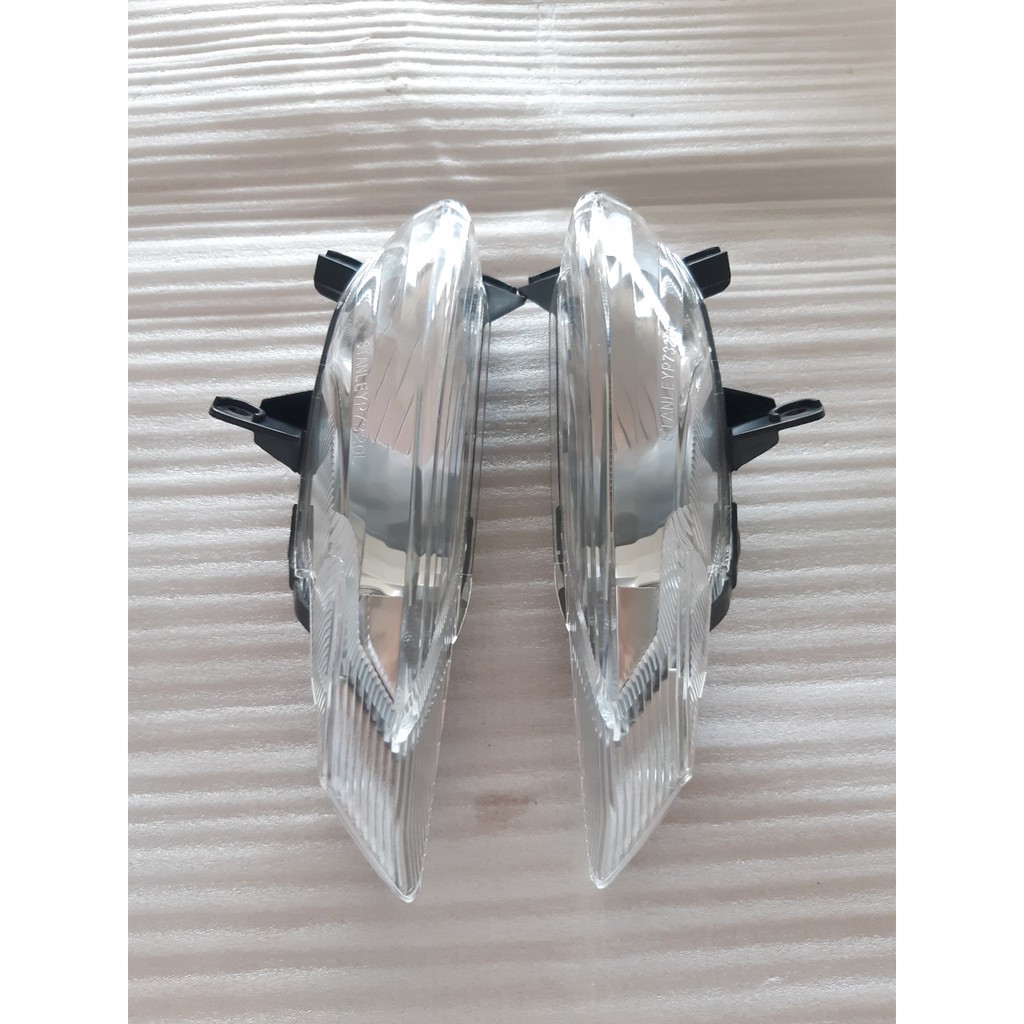 Đèn Xi Nhan Trước Xe Taurus