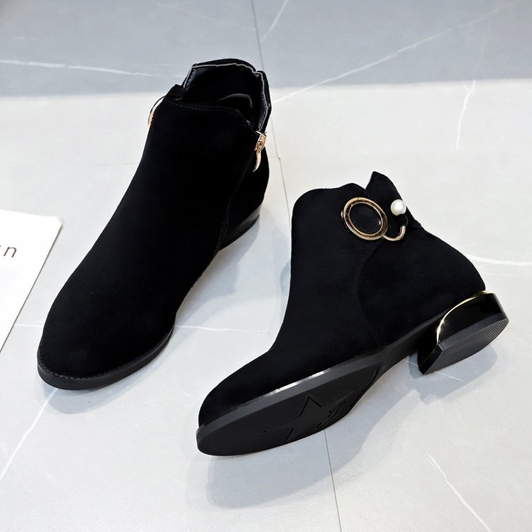 Giày boot nữ da lộn cá tính màu đen B165