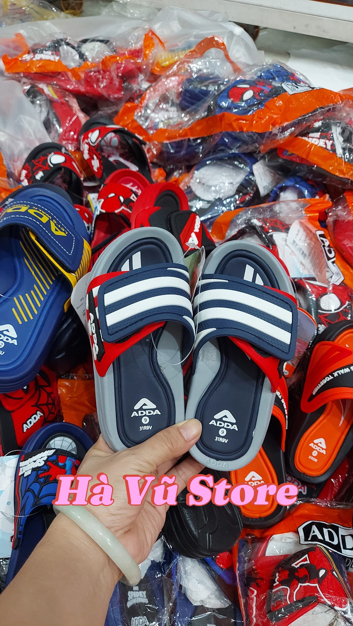 Dép Sandal Vynylon Flex ADDA Bé Trai Màu Sắc Đa Dạng Phong Cách Thể Thao
