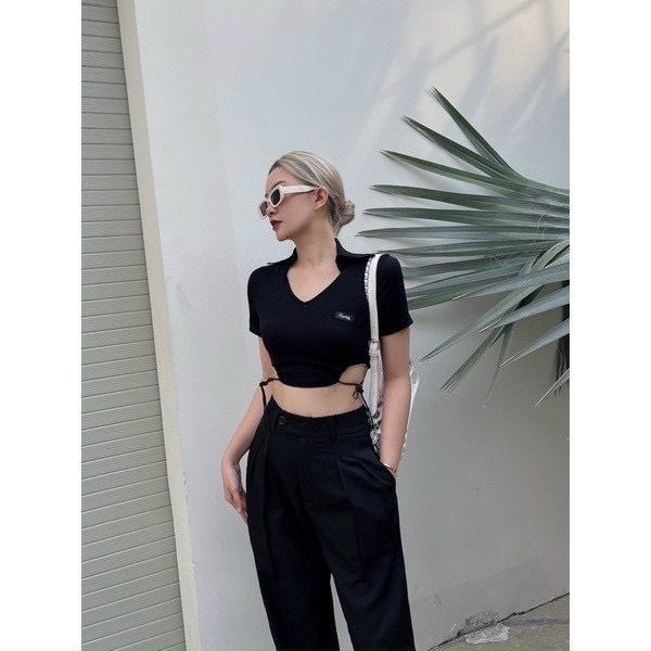 H90 áo croptop phối cổ v khoét eo cá tính