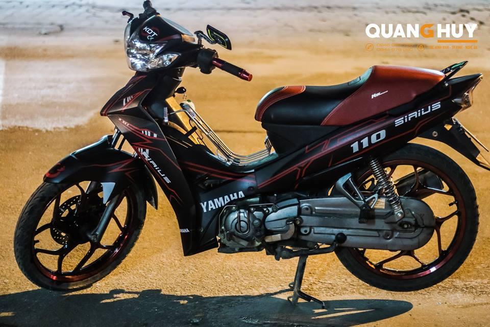 Tem trùm xe sirius đen chỉ đỏ, team dán xe máy sirius, team trùm sirius, team trùm sirius, tem xe sirius, tem trùm sirius, tem xe sirius đen chỉ đỏ