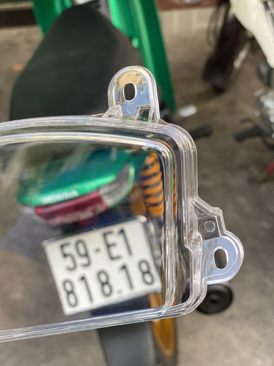 MẶT KIẾNG ĐỒNG HỒ DÀNH CHO XE MAX 3