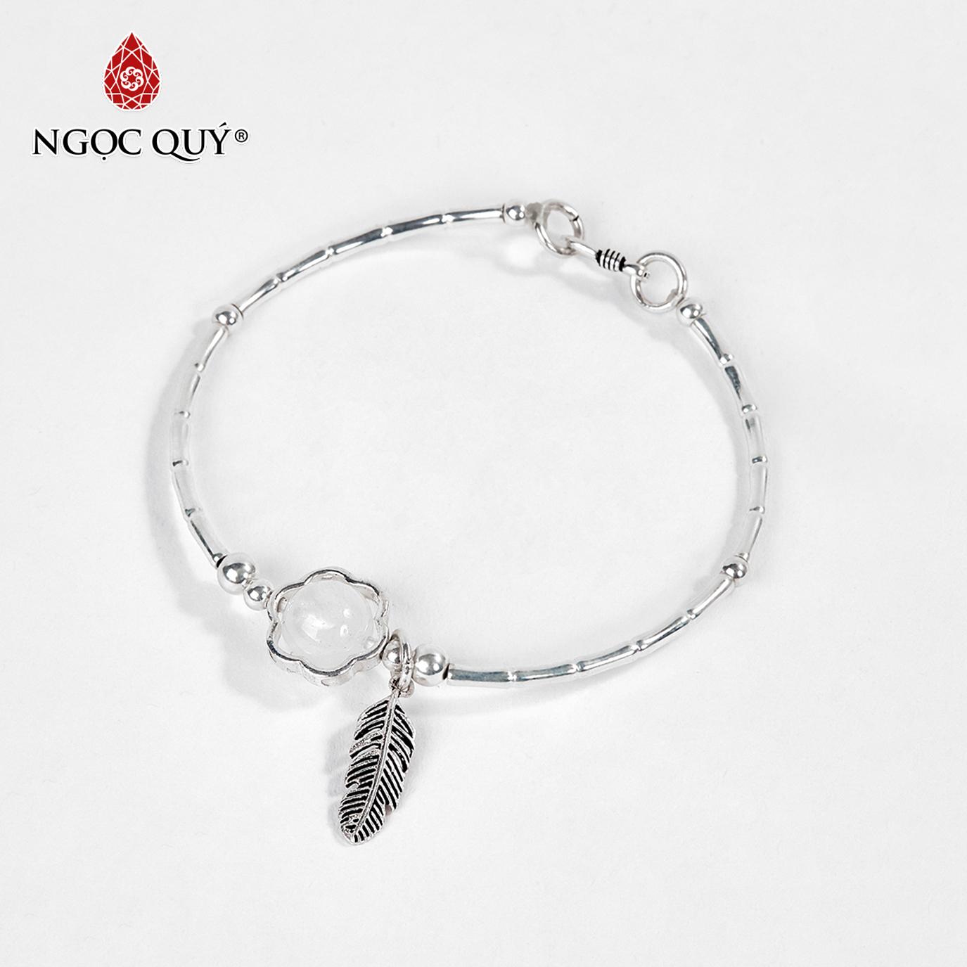 [HCM]Vòng tay bạc hạt đá thạch anh trắng charm lá 10mm mệnh thủykim (màu trắng) - Ngọc Quý Gemstones