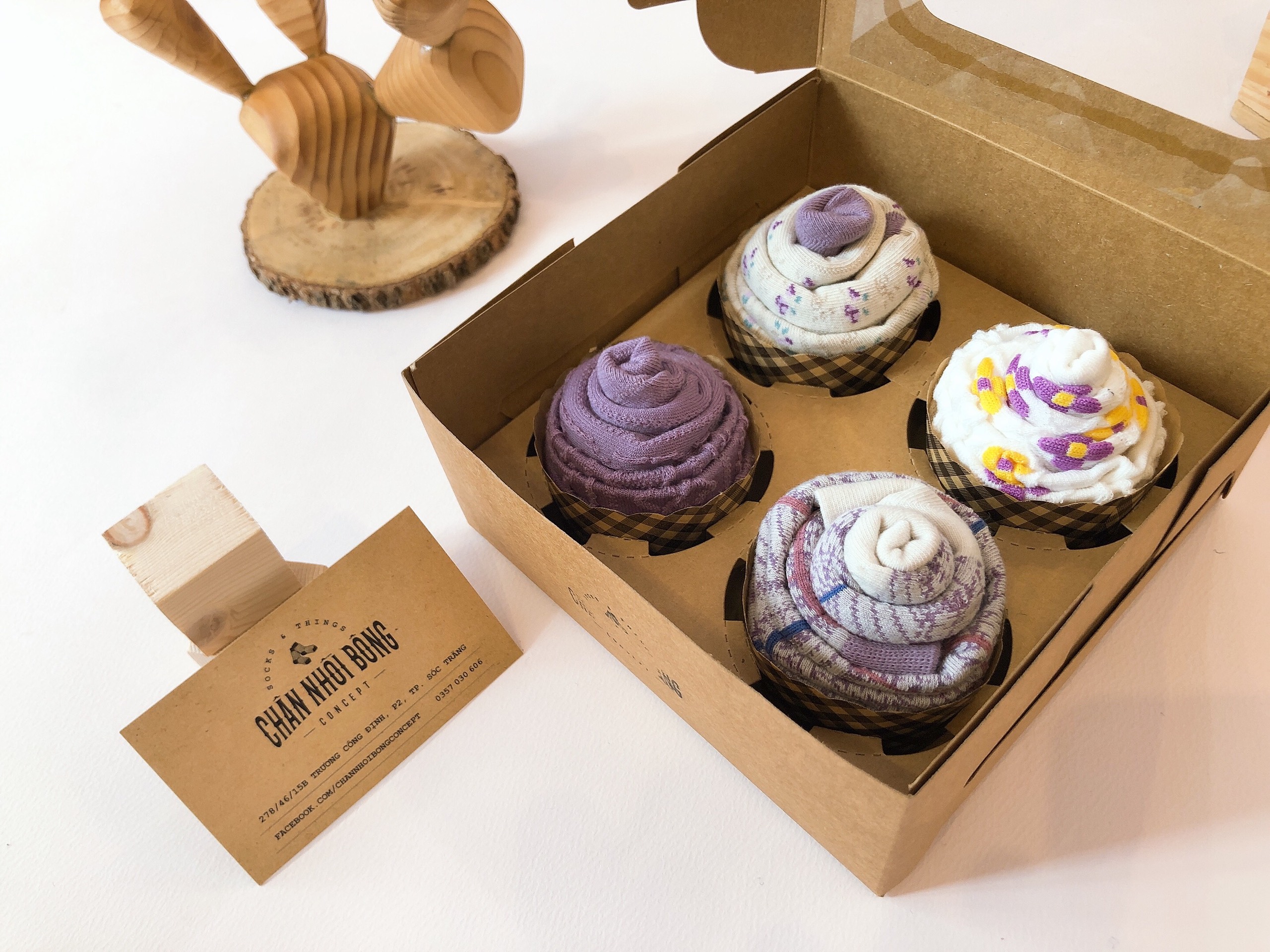 Combo hộp cupcake quà tặng 4 đôi vớ tím pastel (inbox shop chọn màu)