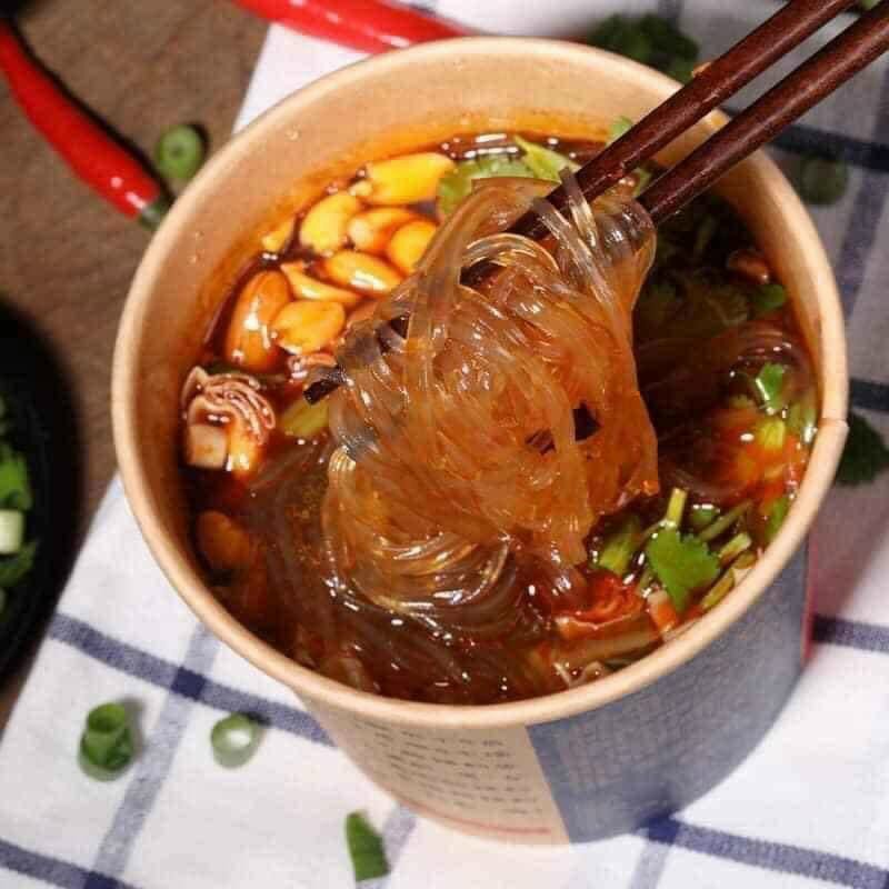 [HCM]1 HỘP MIẾNG CHUA CAY TRÙNG KHÁNH
