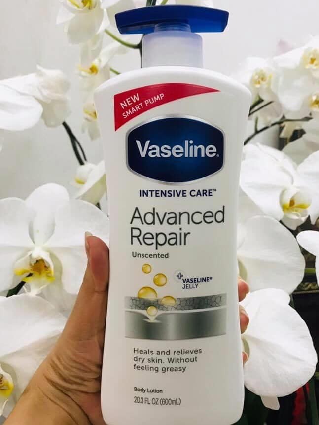 Dưỡng Thể Cấp Ẩm Vaseline 725ml - Trắng