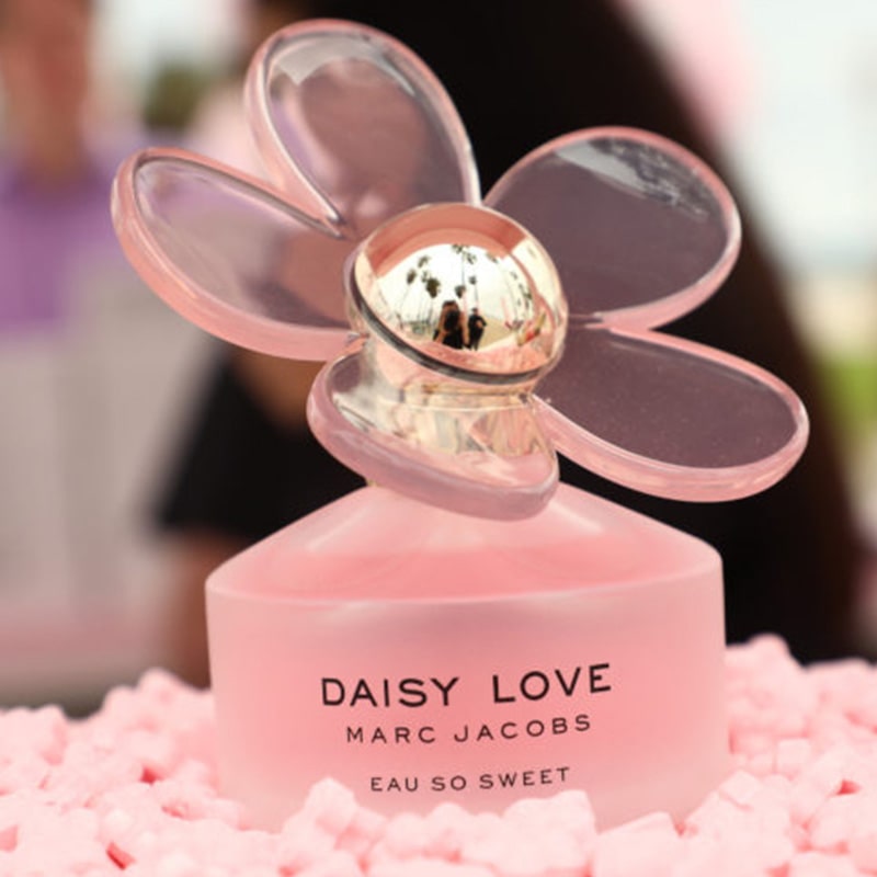 Nước hoa Daisy Love ( hồng ) Eau So Sweet