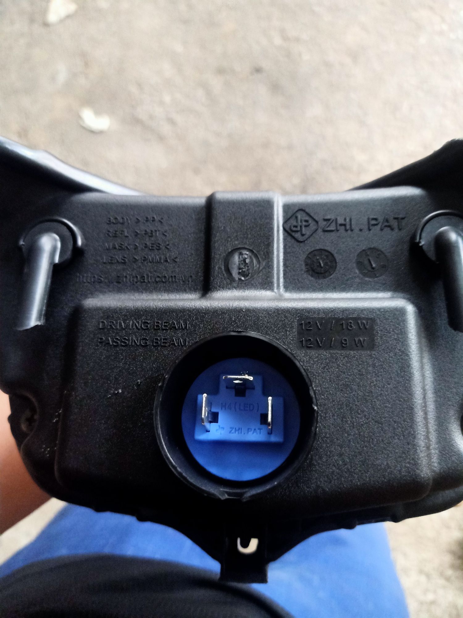 đèn pha led zhiphat 2 tầng