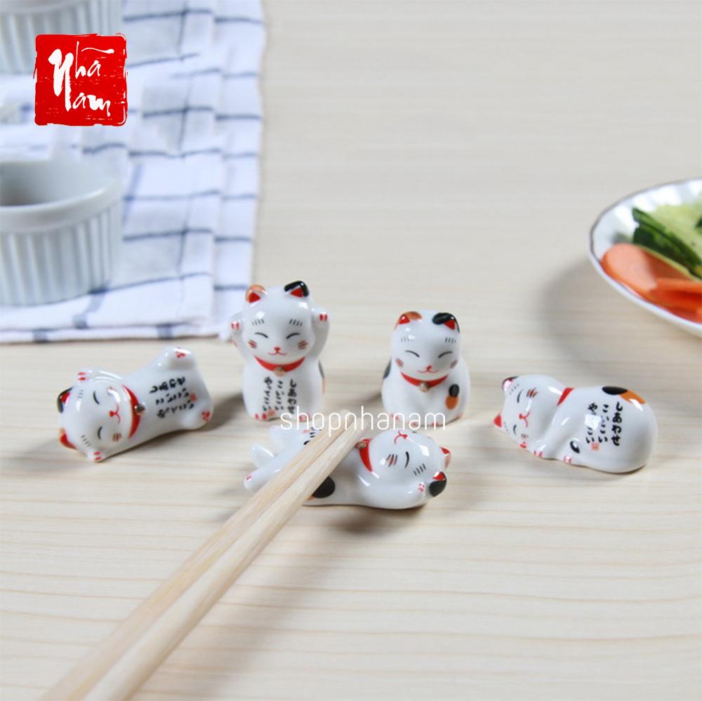 Tượng mèo thần tài gác đũa bàn ăn (giao mẫu ngẫu nhiên không chọn mẫu)